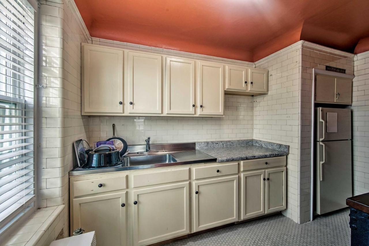 Reading Apt, Walk To Shops, Dining And City Park! Esterno foto